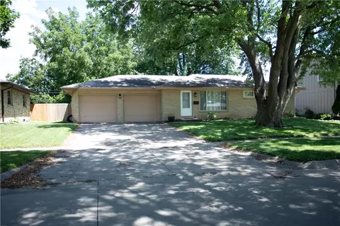 117 NW Abilene Rd, Ankeny, IA 50023