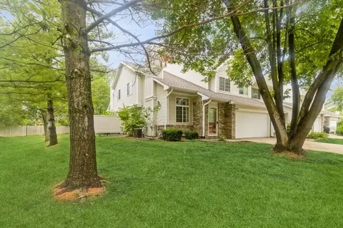 150 S Prairie View Dr #505, West Des Moines, IA 50266