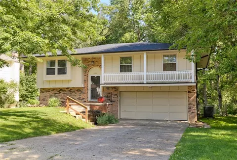 2005 Center St, West Des Moines, IA 50265