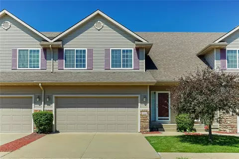 2212 NW Bayberry Ln, Ankeny, IA 50023