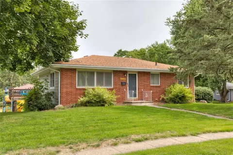 1214 SW 3rd St, Ankeny, IA 50023