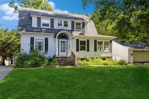 4001 Amick Ave, Des Moines, IA 50310