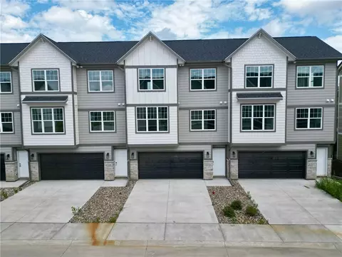 4441 154th St, Urbandale, IA 50323