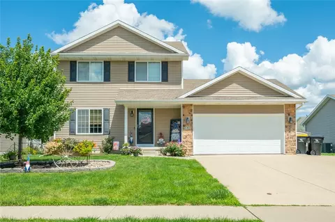 895 SE Bobwhite Ln, Waukee, IA 50263