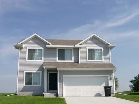 10111 Catalina Dr, Johnston, IA 50131