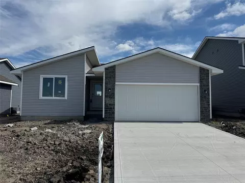 719 NE Meadow Landing Dr, Ankeny, IA 50021