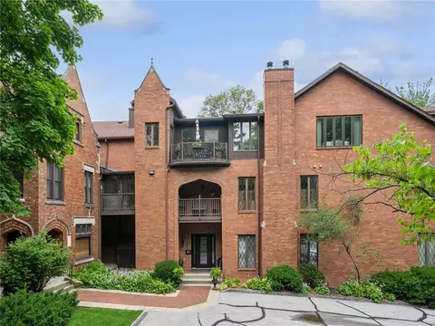 4316 Grand Ave #11, Des Moines, IA 50312