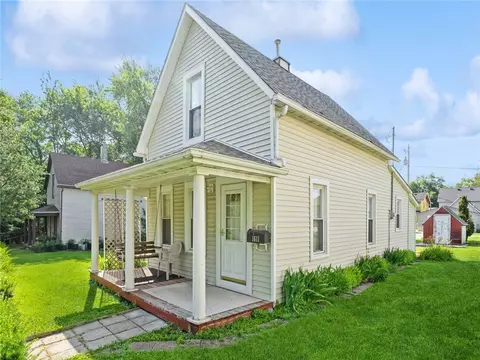 1611 E Grand Ave, Des Moines, IA 50316