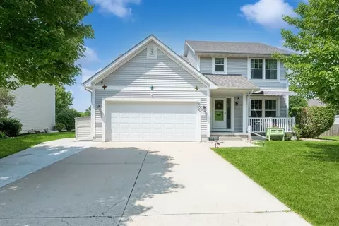 605 SE Melrose Dr, Waukee, IA 50263
