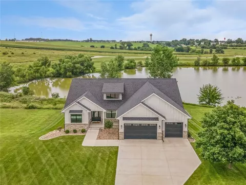 339 Chestnut St, De Soto, IA 50069