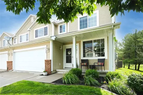 751 E Trace Way, Polk City, IA 50226