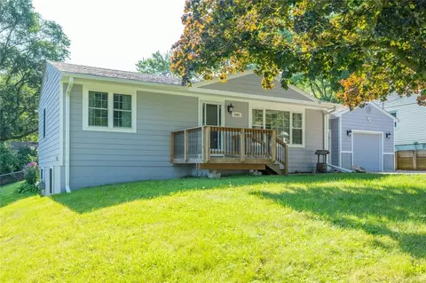 7607 SW 9th Pl, Des Moines, IA 50315