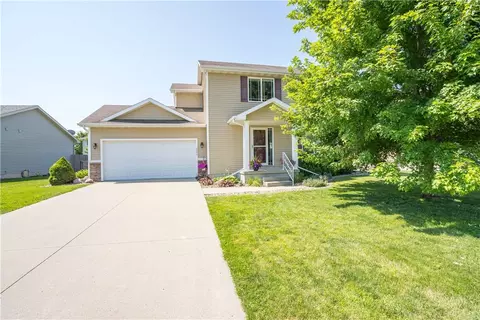 2904 SE Weatherstone St, Grimes, IA 50111