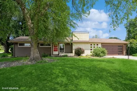 2301 Tomlin Ln, Des Moines, IA 50317
