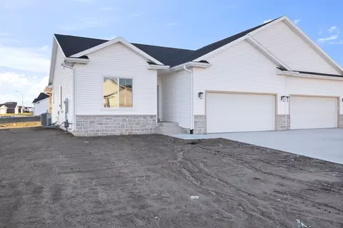4501 NW 17th St, Ankeny, IA 50023
