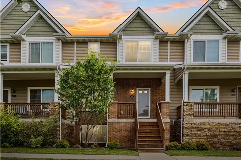 6255 Wistful Vista Dr, West Des Moines, IA 50266