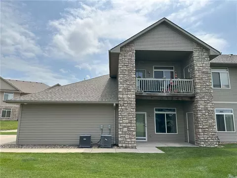 606 Carrie Ln #51, Altoona, IA 50009