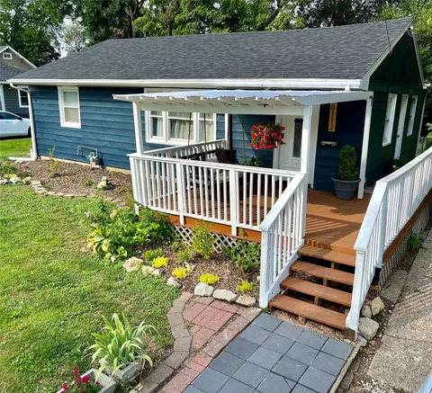 6112 SW 19th St, Des Moines, IA 50315