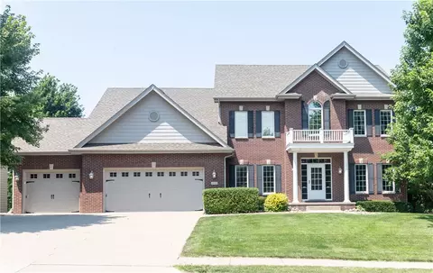 3710 150th St, Urbandale, IA 50323
