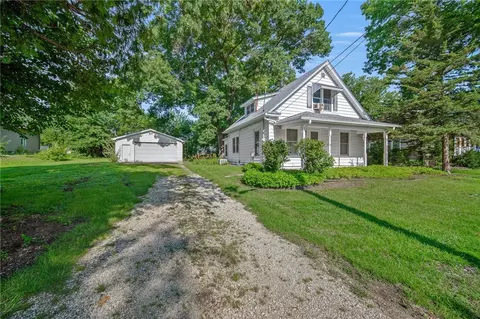 4104 SW 13th St, Des Moines, IA 50315