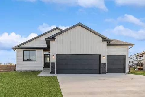 4115 NE 7th St, Ankeny, IA 50021