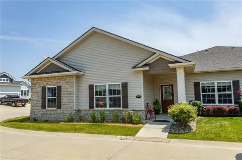 8944 Jean Louise Dr, West Des Moines, IA 50266
