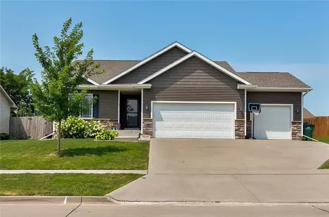 820 NW Sunset Ln, Grimes, IA 50111