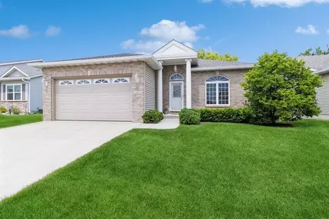 2433 Lakeside Dr, Ames, IA 50010