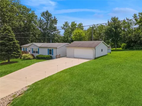 404 Maple St, Swan, IA 50252