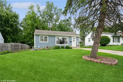 5916 Urbandale Ave, Des Moines, IA 50322