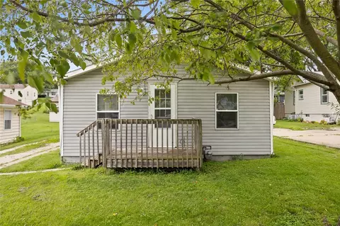 1121 Johnson St, Des Moines, IA 50315