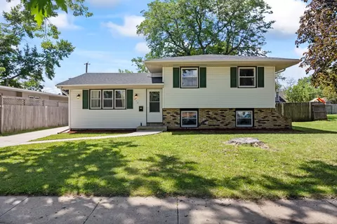 813 SE 2nd St, Ankeny, IA 50021
