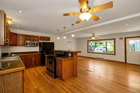 540 16th St, West Des Moines, IA 50265