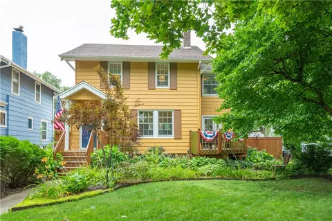 3830 Kingman Blvd, Des Moines, IA 50311
