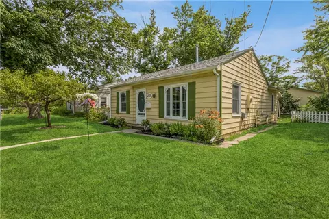 4109 6th Ave, Des Moines, IA 50313
