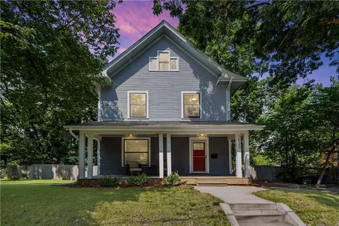 1520 32nd St, Des Moines, IA 50311