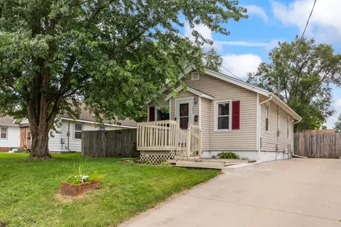 2202 Lay St, Des Moines, IA 50317
