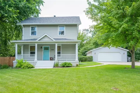 2820 School St, Des Moines, IA 50311