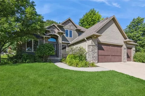 1500 NW 120th St, Clive, IA 50325