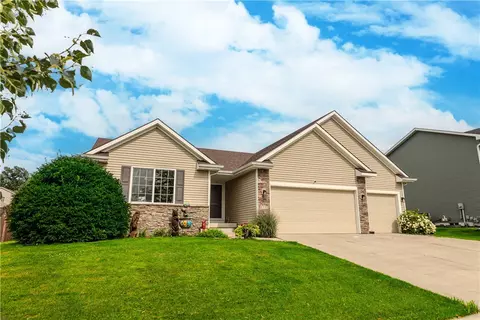 5717 SE 34th St, Des Moines, IA 50320