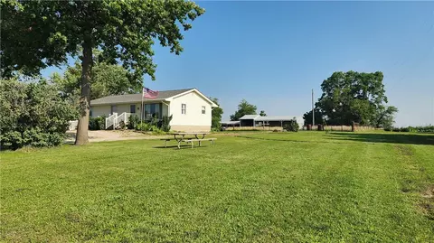 9591 Nevada St, Indianola, IA 50125