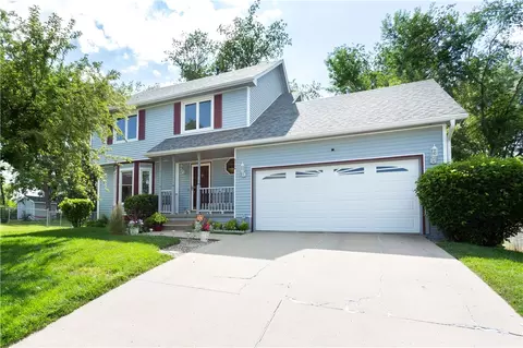 6806 SE 4th St, Des Moines, IA 50315