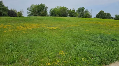 1005 E 18th St S, Newton, IA 50208