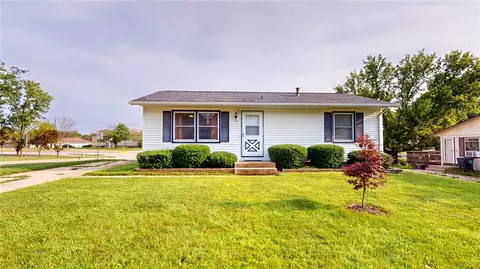 900 Top O Hollow Rd, Ames, IA 50010