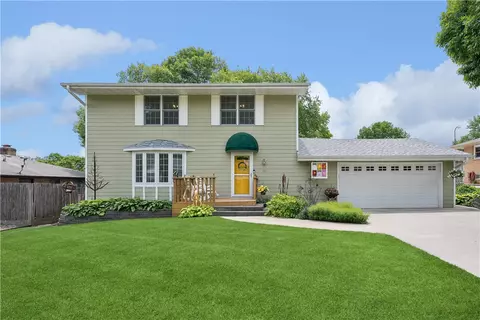 315 Wilmers Ave, Des Moines, IA 50315