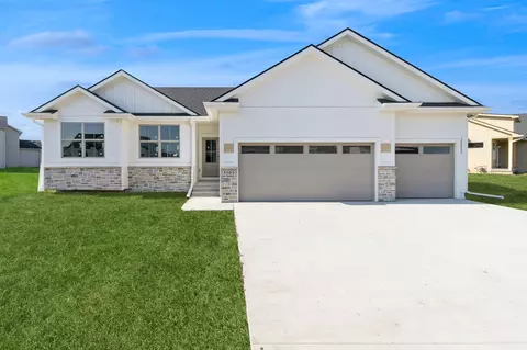 3505 NW 28th St, Ankeny, IA 50023