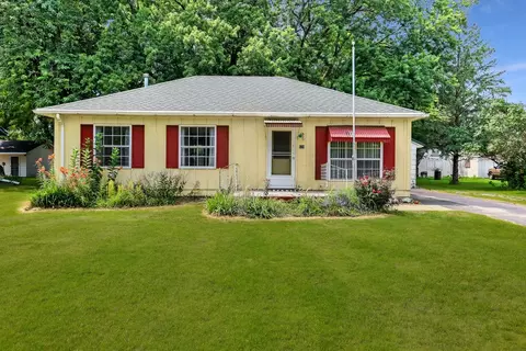 520 S Western St, Stuart, IA 50250