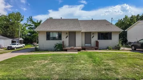 505-507 W 4th St, Woodward, IA 50276