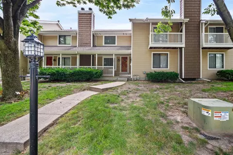 175 52nd St, West Des Moines, IA 50265