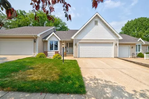 102 S Walnut St, Jefferson, IA 50129